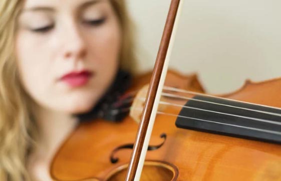 辛德勒名單的小提琴曲子叫什么？