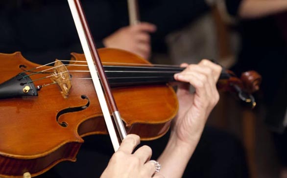 你覺(jué)得用小提琴演奏的曲子哪首最經(jīng)典？