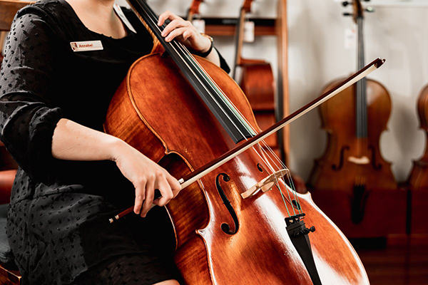 巴哈無伴奏大提琴組曲：眾多版本，怎么聽？