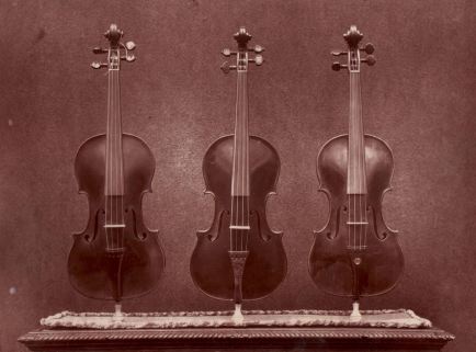 三個世紀后斯特拉迪瓦里的傳說中的“彌賽亞”：歷史上最具爭議的小提琴？